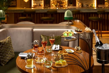 Theo’s Tea Time by Paul Gamauf - Bildung & Workshops in Theo's Lounge & Bar, wien
