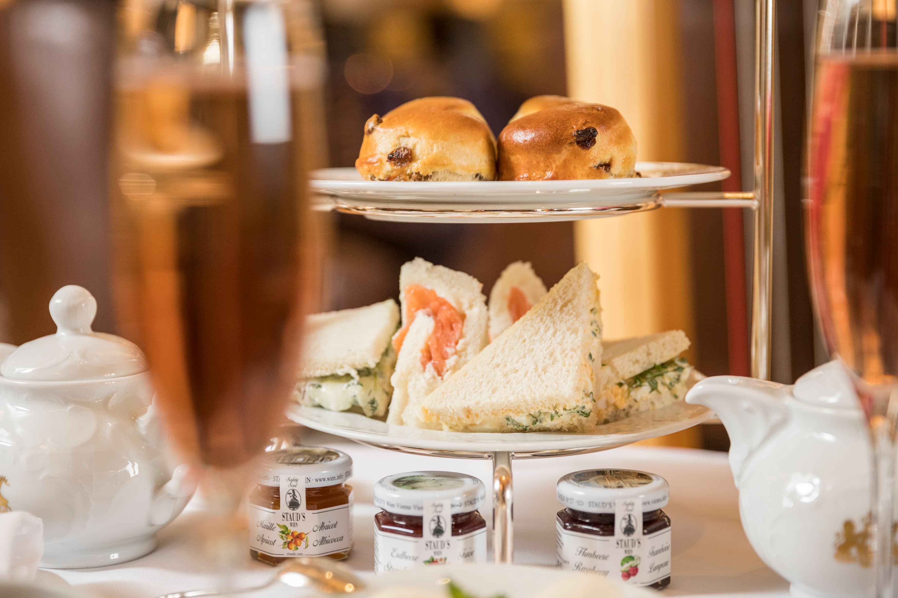 Imperial Afternoon Tea – Imperial Bar Wien